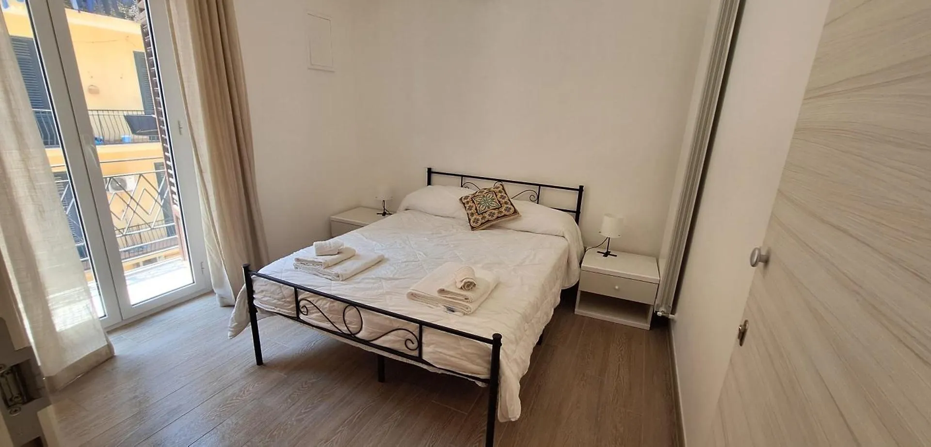Bed and Breakfast Casa Di Giulia Palermo 0*,  Italien